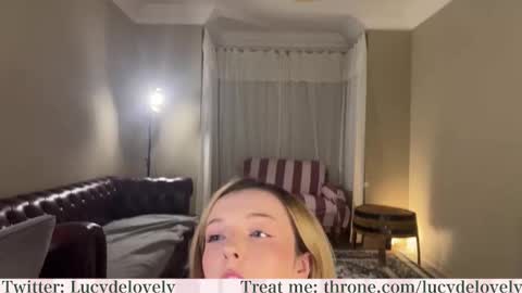 Snapshot of lucydelovely chatting on October 2025 07:59:01 PM Lucy online show from October 2025 07:59:01 PM