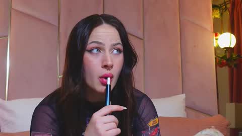 Lucy Lexton online show from March 2026 04:34:02 PM