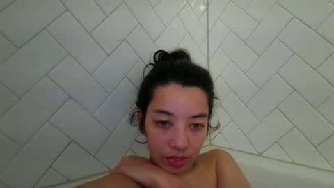 Snapshot of lucylitt25 chatting on June 2026 01:57:02 PM lucylitt25 online show from June 2026 01:57:02 PM