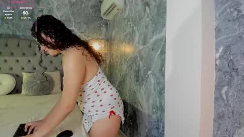 Lucy online show from November 2025 01:59:02 AM