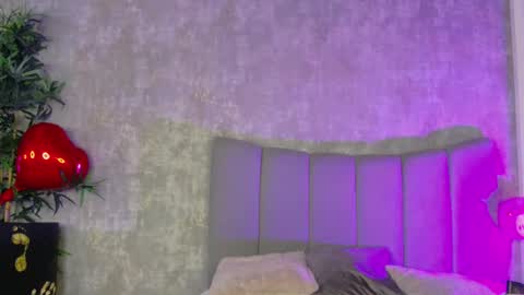 lucyrayy online show from February 2026 08:29:02 PM