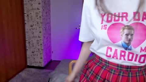 Lucy Rose online show from December 2025 02:11:01 PM