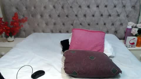 XOXO online show from January 2025 03:30:02 AM