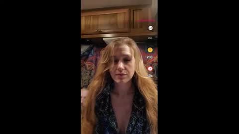 Snapshot of lucyvybes_and_gogert chatting on December 2024 01:19:02 PM Lucy Vybes and Go-Gert online show from December 2024 01:19:02 PM