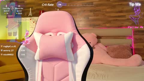 LucyWillow online show from March 2025 12:22:01 PM