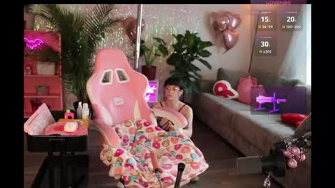 Lucy online show from April 2026 10:04:01 PM