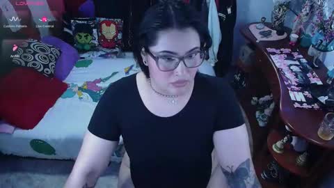 Lufek23 online show from October 2025 07:15:02 PM