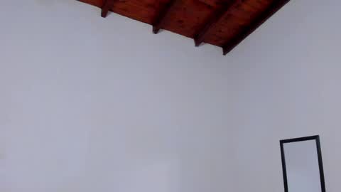 Snapshot of luigi1_ chatting on April 2026 01:03:01 AM Luigi Vitale online show from April 2026 01:03:01 AM