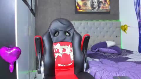 Snapshot of luigi_hot_ chatting on July 2026 02:16:01 AM Luigi Independent model online show from July 2026 02:16:01 AM