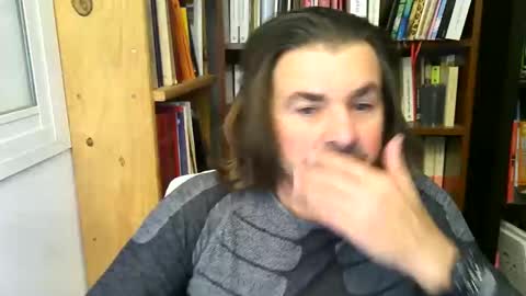 Snapshot of luigijohn chatting on November 2025 06:40:01 PM LUIGIJOHN online show from November 2025 06:40:01 PM