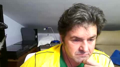 Snapshot of luigijohn chatting on February 2026 08:23:01 PM LUIGIJOHN online show from February 2026 08:23:01 PM