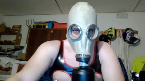 A slave to the mistress.. un esclavo para las amas dominantes. online show from March 2025 09:05:02 PM