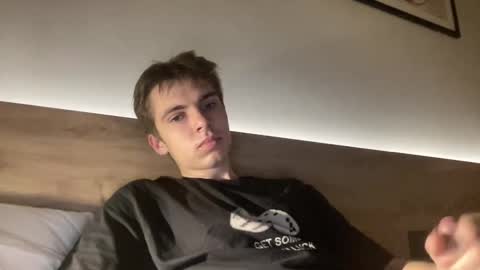 Luis online show from November 2025 04:38:02 PM