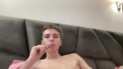 Luis online show from December 2025 10:02:01 AM