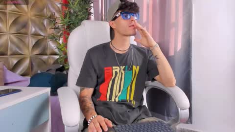 Luis AS online show from October 2025 01:23:02 PM