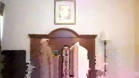 luis_flr online show from April 2026 12:57:01 AM