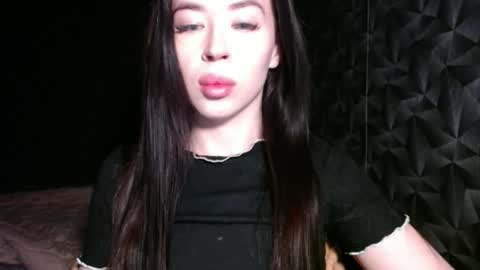 luisa lovedom online show from May 2026 05:07:02 PM