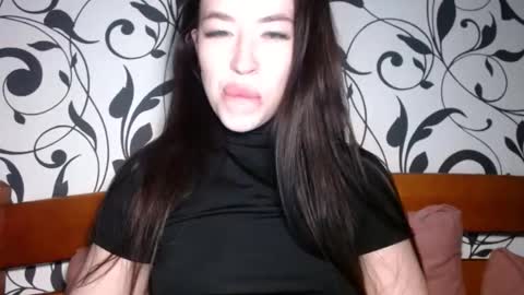 luisa lovedom online show from May 2026 06:09:01 PM