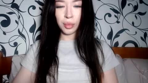 luisa lovedom online show from June 2026 07:29:01 PM
