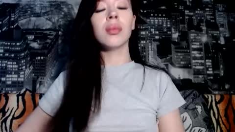 luisa lovedom online show from June 2026 10:57:02 AM