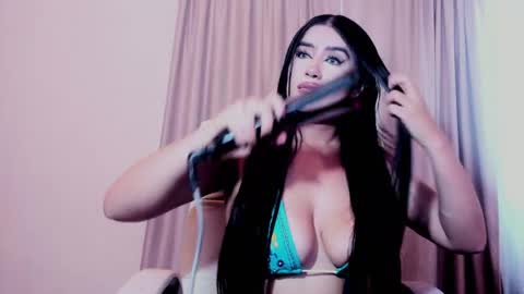 Luisa Diaz online show from April 2026 10:10:01 PM