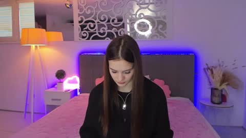 LuisaClover online show from January 2026 01:13:02 PM