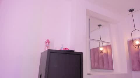 L U I S A online show from January 2025 01:56:02 AM