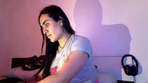 Luisa Monsters online show from November 2025 10:47:01 PM