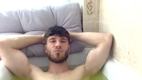 Snapshot of luisbadx chatting on April 2026 10:24:02 AM Luis Badx online show from April 2026 10:24:02 AM