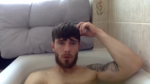 Snapshot of luisbadx chatting on April 2026 12:15:01 PM Luis Badx online show from April 2026 12:15:01 PM