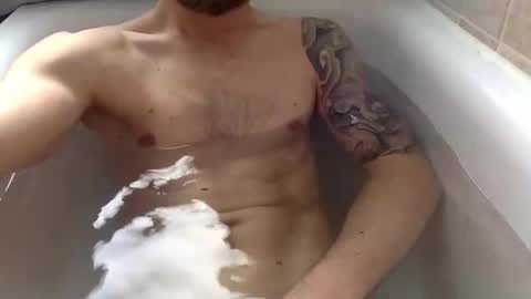 Snapshot of luisbadx chatting on April 2026 12:29:02 PM Luis Badx online show from April 2026 12:29:02 PM