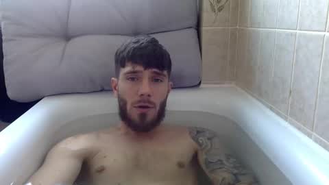 Snapshot of luisbadx chatting on April 2026 02:37:01 PM Luis Badx online show from April 2026 02:37:01 PM