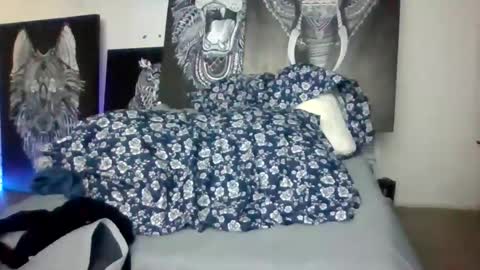 luisjg24hrs online show from July 2026 04:55:02 PM