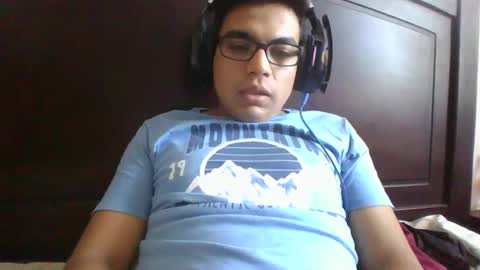 Snapshot of luje20 chatting on January 2025 07:18:01 PM luje20 online show from January 2025 07:18:01 PM