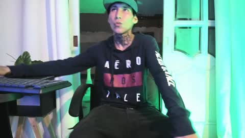 lujuriau_u online show from November 2025 04:34:02 AM