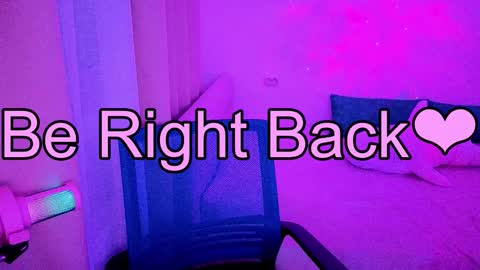 lukahayes online show from February 2026 12:01:02 PM