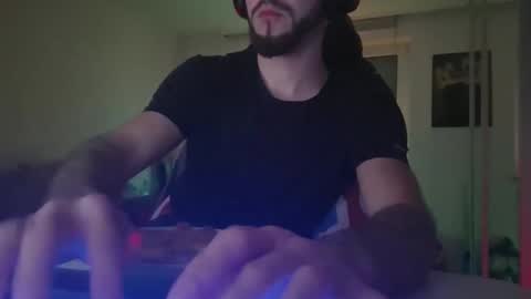 lukasschoetz online show from January 2026 09:06:02 PM