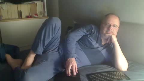 luke7634 online show from April 2026 09:45:01 PM