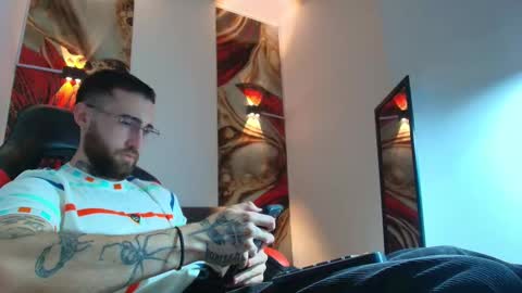 Snapshot of luke_davis01 chatting on September 2025 01:16:02 PM LUKE online show from September 2025 01:16:02 PM