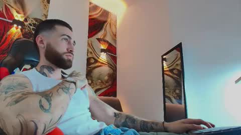 Snapshot of luke_davis01 chatting on November 2025 01:11:01 PM LUKE online show from November 2025 01:11:01 PM