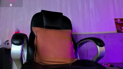 luke diaz7 online show from April 2026 05:03:01 AM