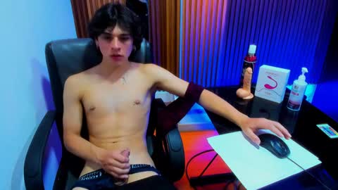 Luke online show from January 2025 09:05:01 PM