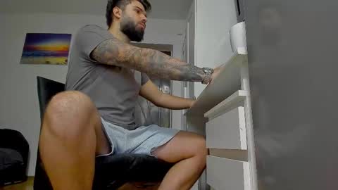 Snapshot of lukedenver chatting on October 2025 11:00:02 AM Luke online show from October 2025 11:00:02 AM