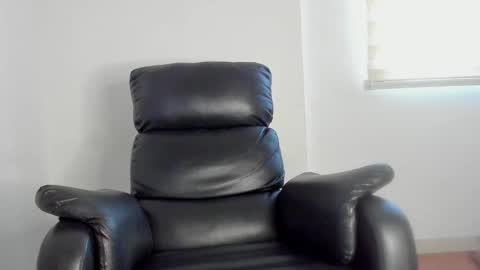 Snapshot of lukeglanton17 chatting on May 2026 12:54:01 PM Luke online show from May 2026 12:54:01 PM