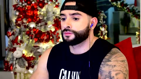 Lukhas f4f online show from December 2024 11:19:02 PM