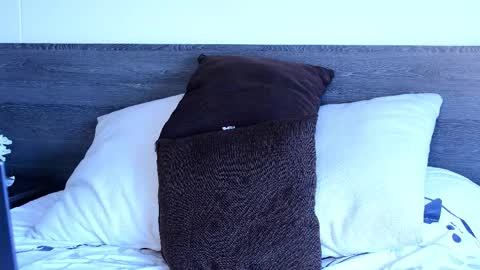 Lukhas f4f online show from October 2025 06:52:02 PM