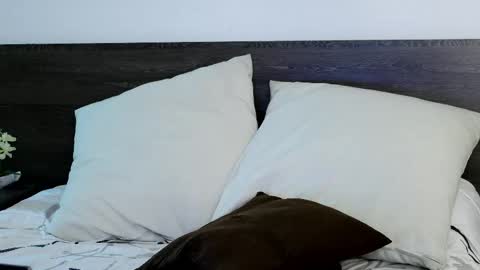 Lukhas f4f online show from October 2025 05:30:01 AM