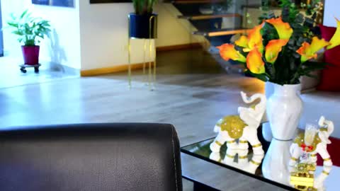 Lukhas f4f online show from February 2026 05:15:01 AM