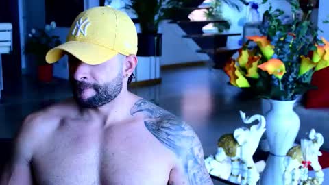 Lukhas f4f online show from March 2026 07:20:01 PM