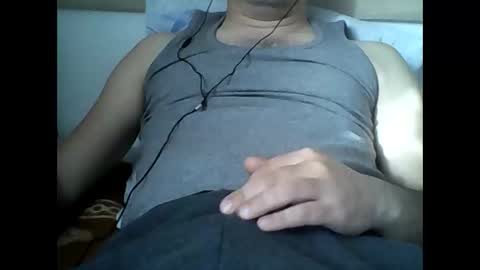 Snapshot of lukixxxx chatting on February 2026 01:31:02 PM lukixxxx online show from February 2026 01:31:02 PM